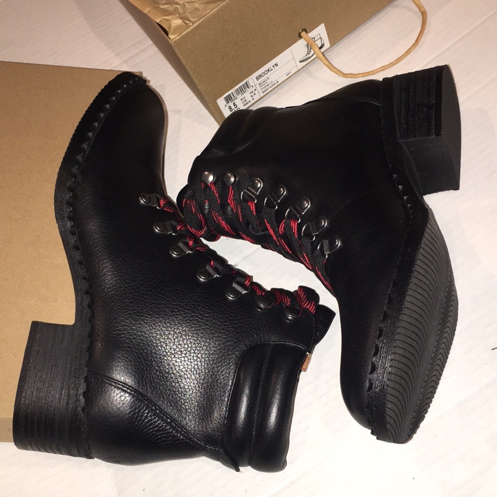 NIB Gentle souls by Kenneth Cole Brooklyn lace up booties | black | size 8.5 Med